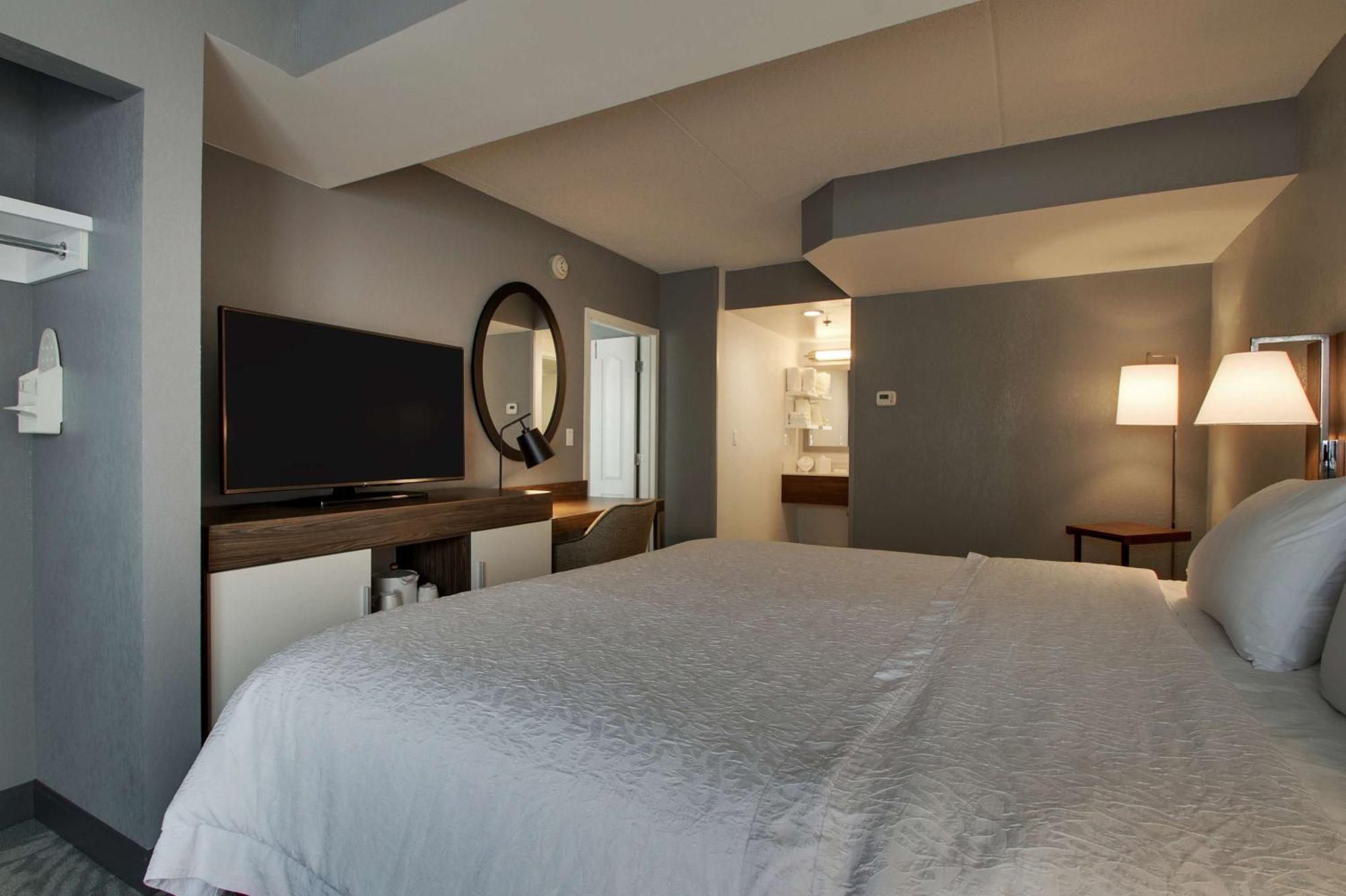 Hampton Inn & Suites Chicago/Орора Экстерьер фото