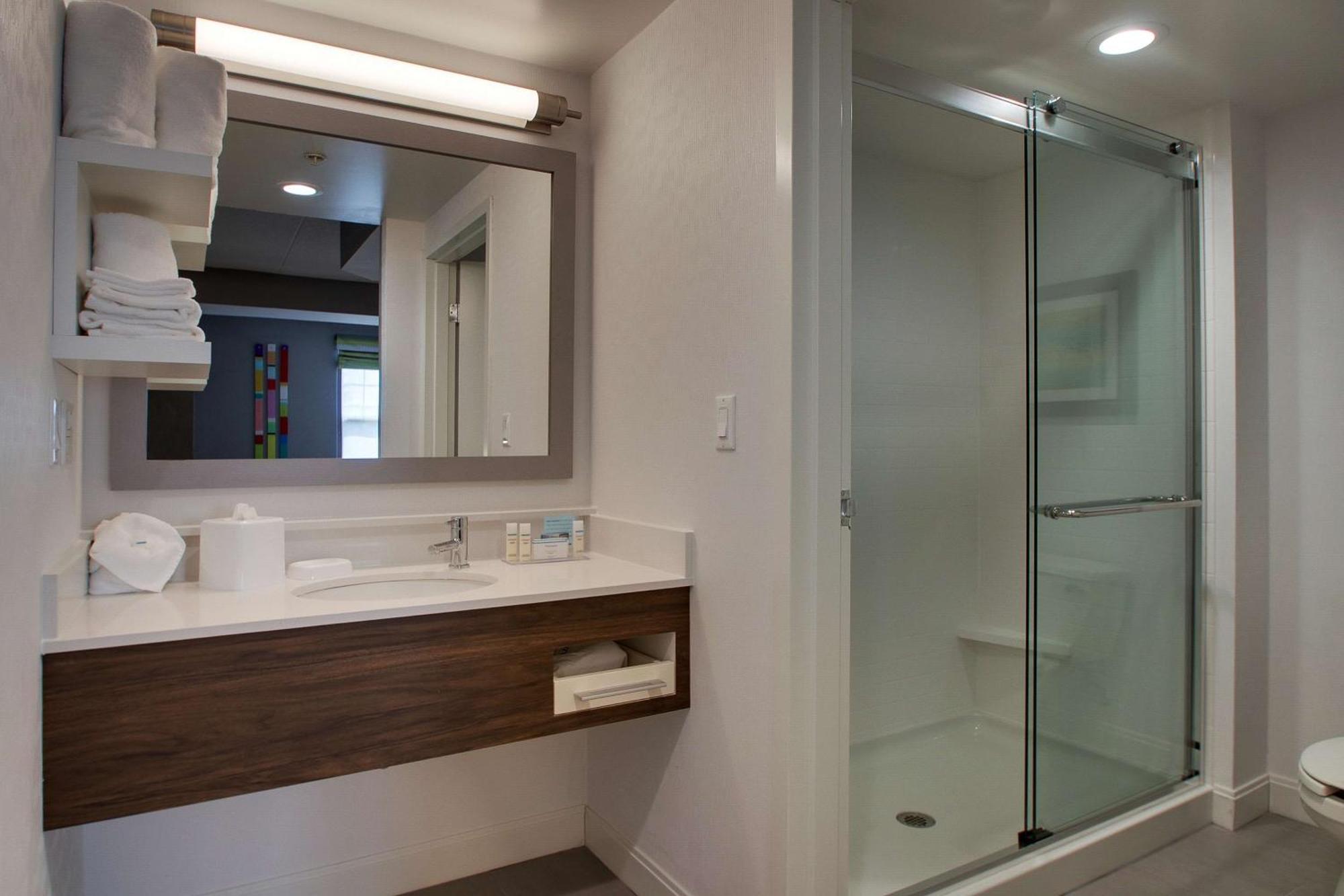Hampton Inn & Suites Chicago/Орора Экстерьер фото