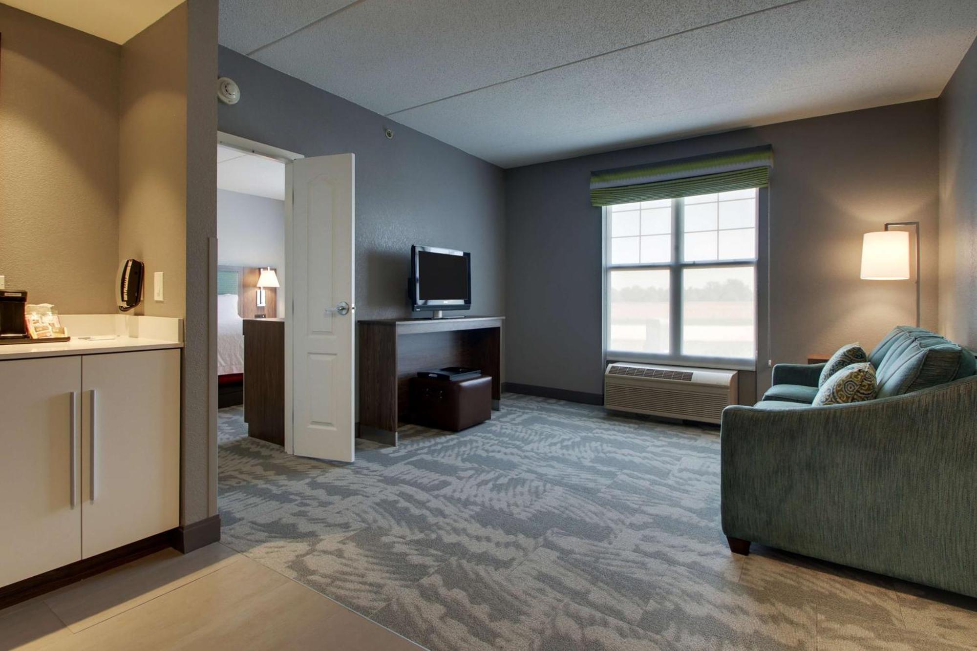 Hampton Inn & Suites Chicago/Орора Экстерьер фото
