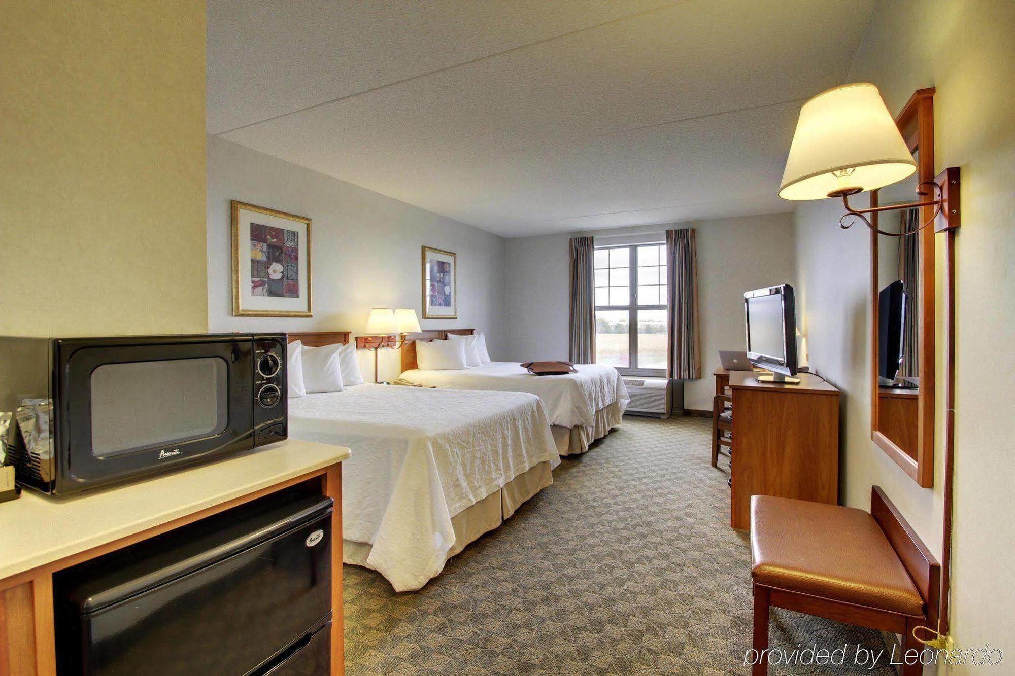 Hampton Inn & Suites Chicago/Орора Экстерьер фото