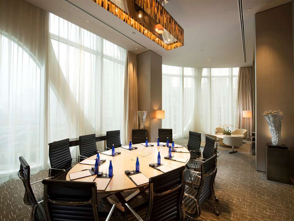 Hampton Inn & Suites Chicago/Орора Удобства фото