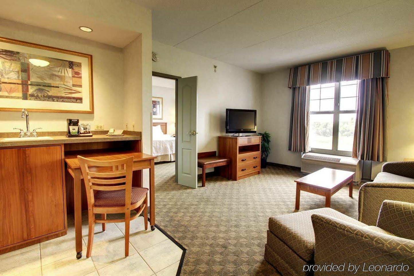Hampton Inn & Suites Chicago/Орора Экстерьер фото
