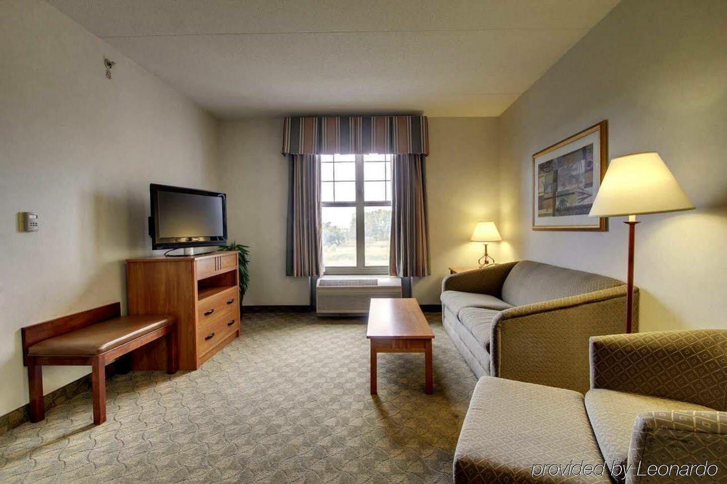 Hampton Inn & Suites Chicago/Орора Экстерьер фото